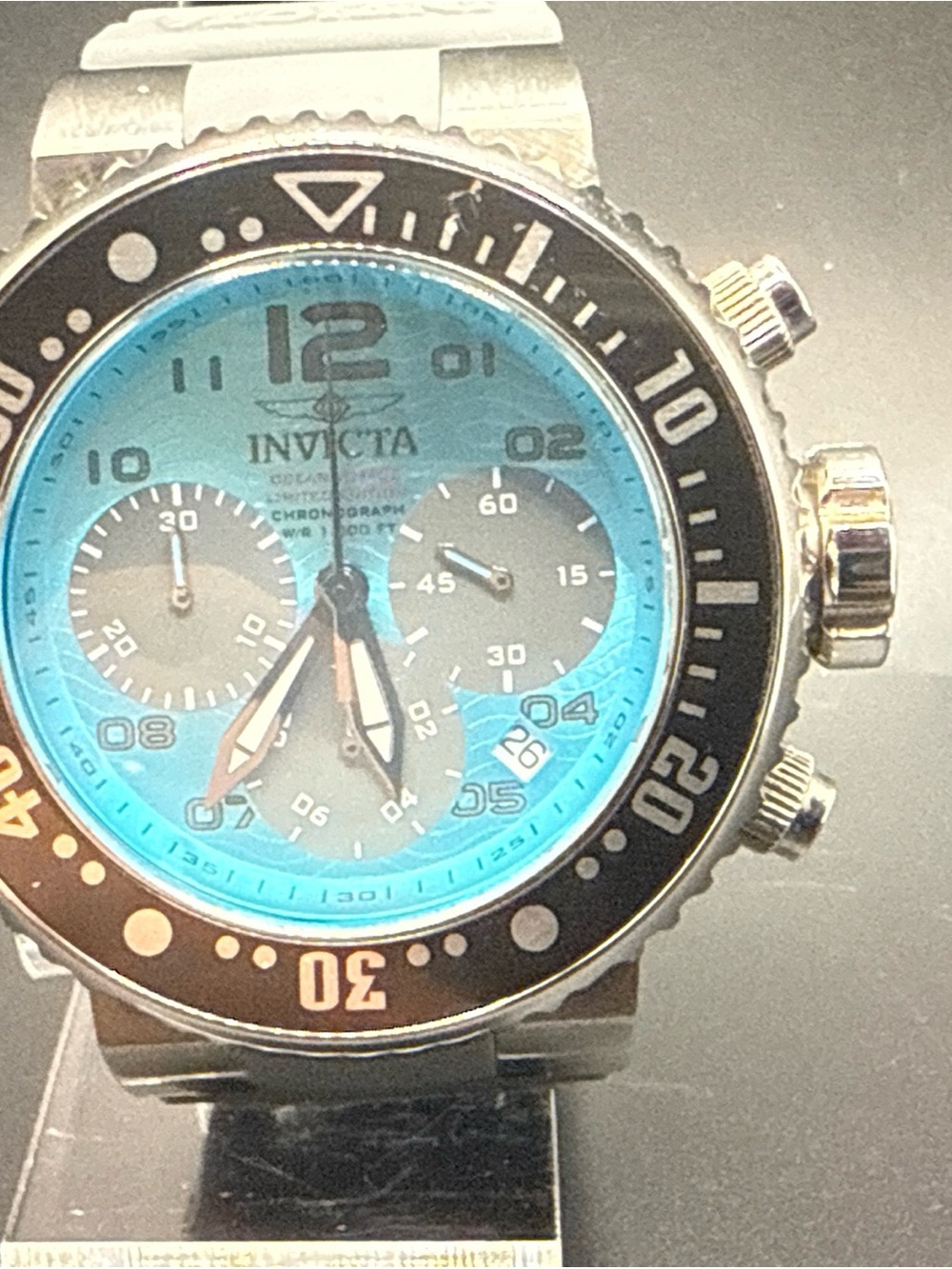 Invicta Men’s Turquoise Blue Dial Chronograph Dive Watch